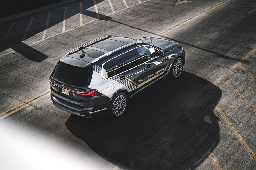  BMW X7 ZeroG Lounger (G07) 2020 года  (фото 3 из 13)